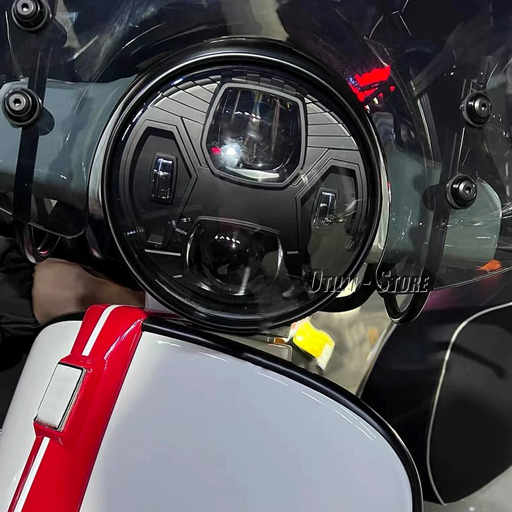 GTS300 LED Headlight New Motor - огляд і ціна Model Kit Vespa
